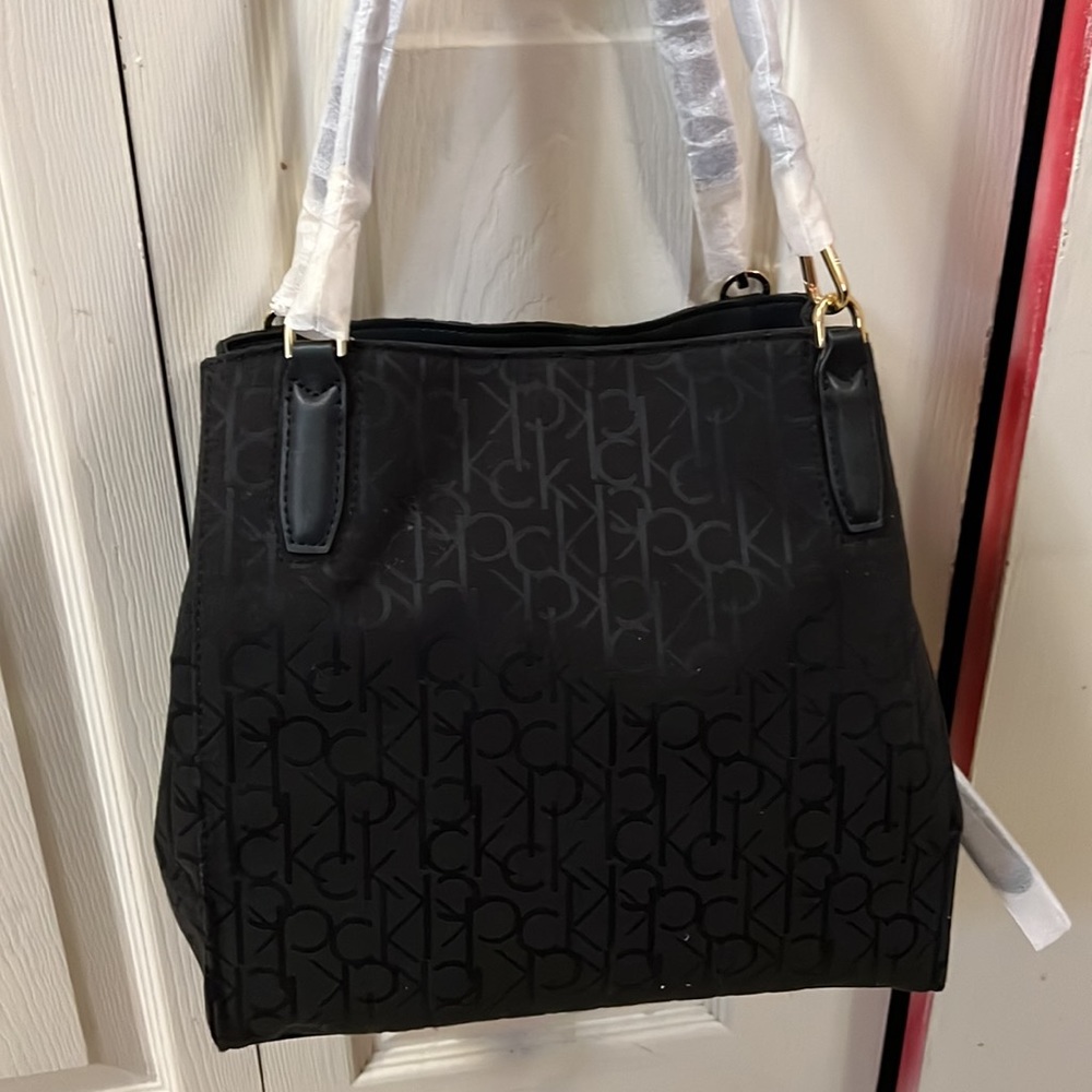 Calvin Klein black logo tote - Picture 7 of 11